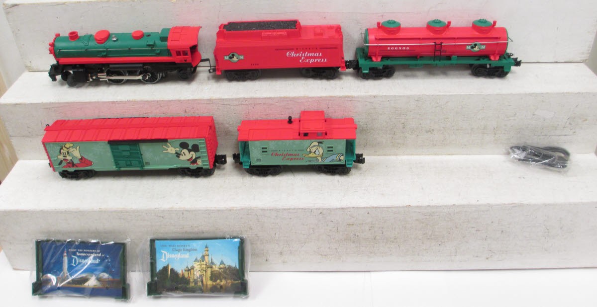 Lionel 6-30076 Disney Christmas Express O Gauge Steam Train Set MT/Box