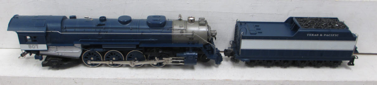 Lionel 6-18024 O Texas & Pacific L-3 4-8-2 Steam Loco & Tender #907 with Case LN/Box