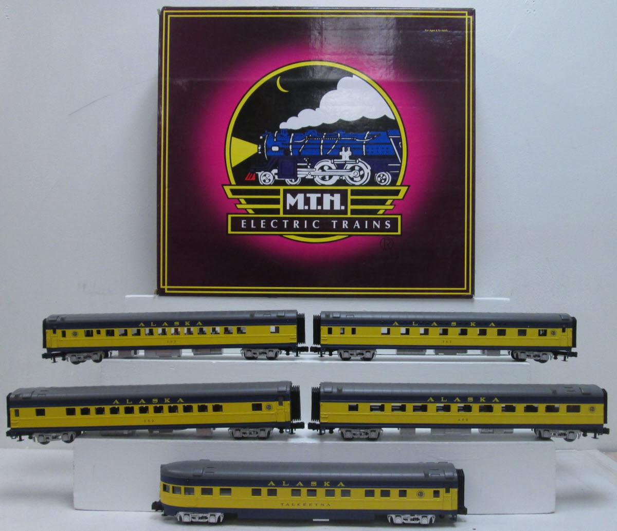 MTH 20-65001 O Alaska Railroad 70' Streamlined Passenger Car Set (Set of 5) LN/Box