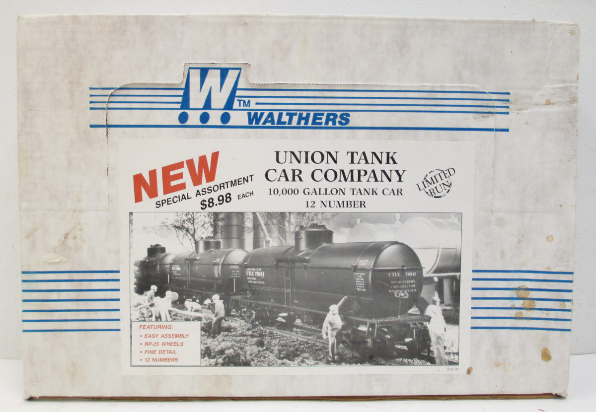 Walthers 932-70 HO Scale Union Tank Car Company 12-Car Set