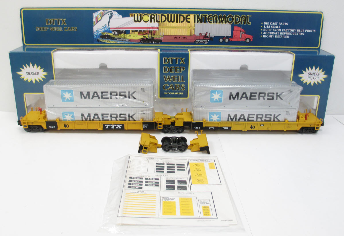K-Line k779420 DTTX Deep Well Car W/ 4 Maersk Containers LN/Box