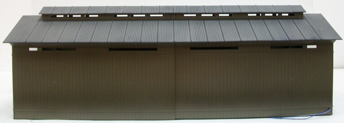 Lionel 6-24117 O Lighted Covered Bridge Assembled