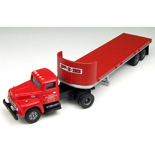 Classic Metal Works 31123 HO Mini Metals Red P-I-E IH R-190 Tractor/Trailer Set