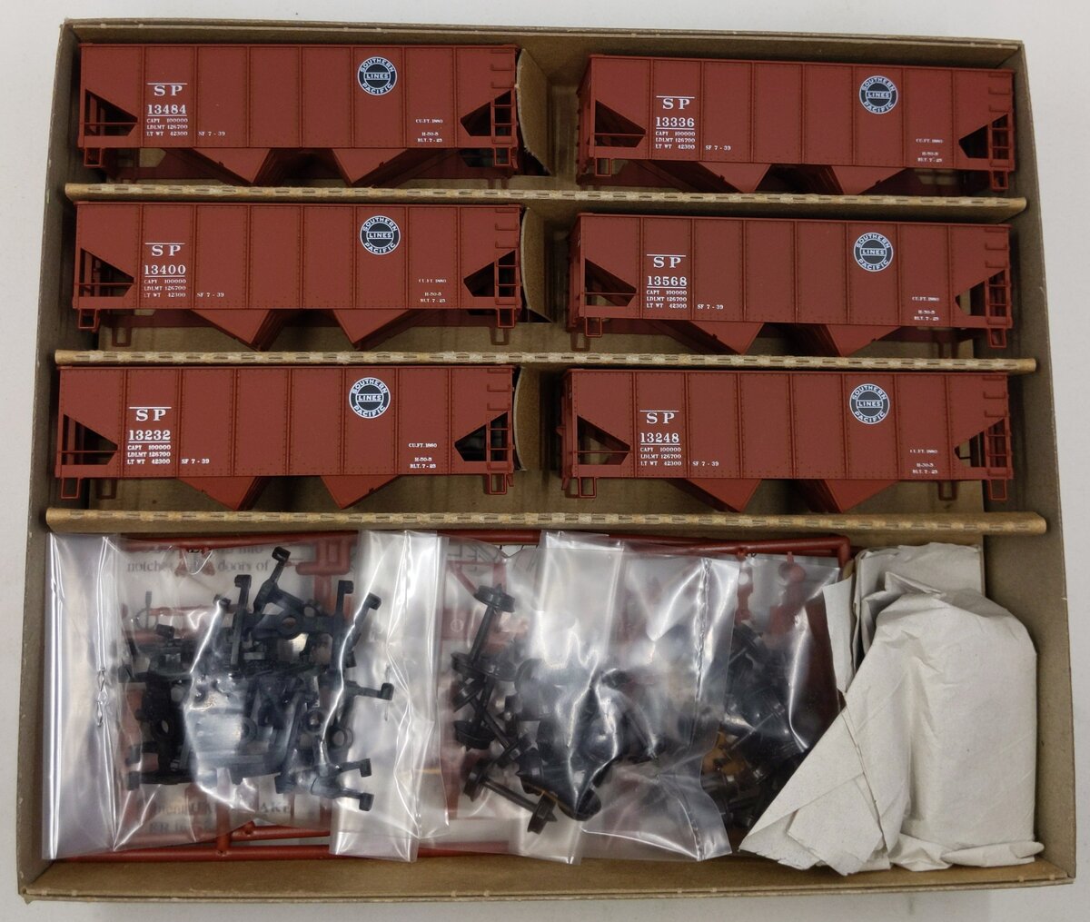 Accurail 2614 HO Scale Southern Pacific 6 Number Set USRA 55 Ton Hopper