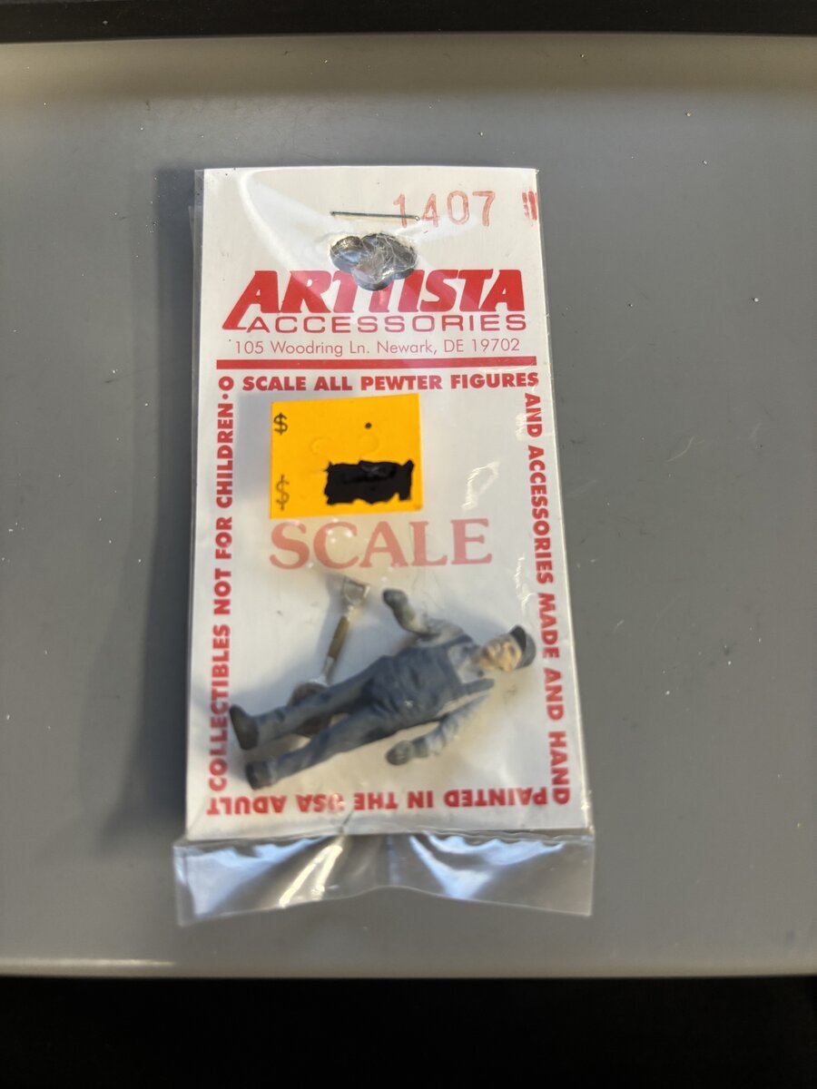 Arttista 1407 O Fireman W/Shovel Pewter Figure