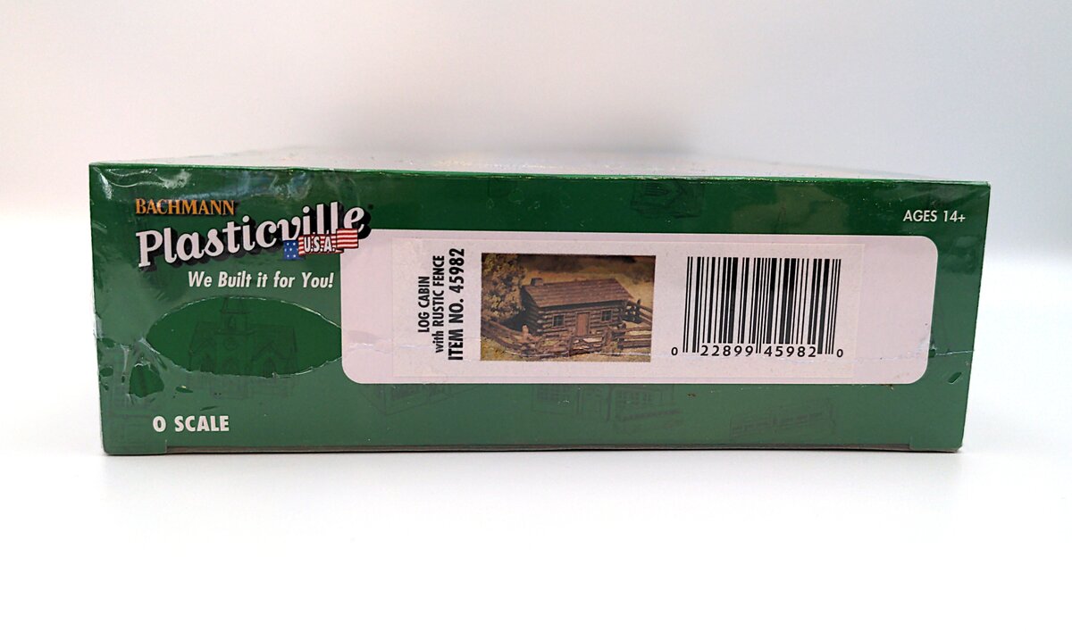 Bachmann 45982 O Scale Plasticville USA Log Cabin With Rustic Fence Kit