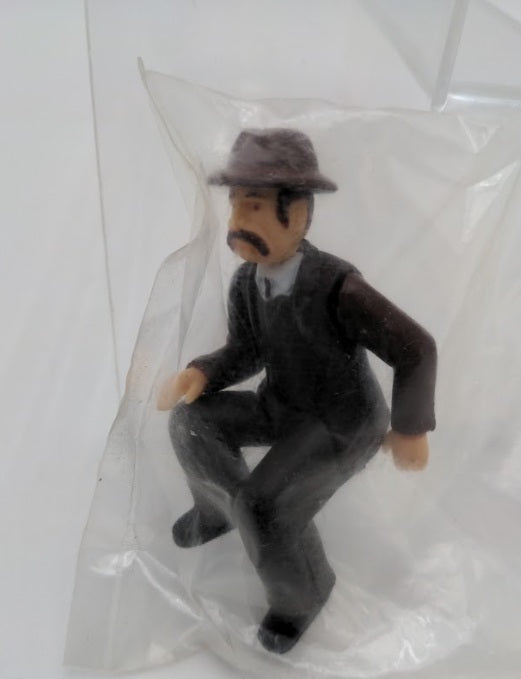 Bachmann 92312 G Scale Seated Man Figure