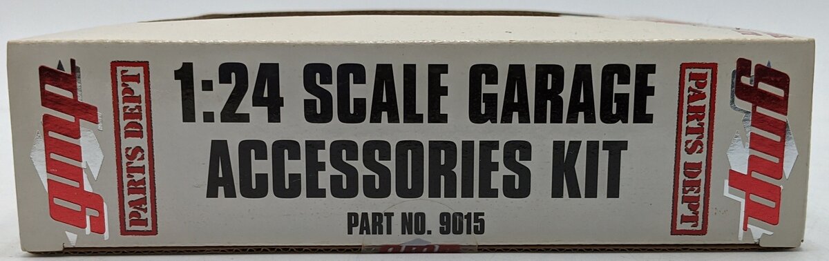 GMP 9015 1:24 Scale Garage Accessories Kit