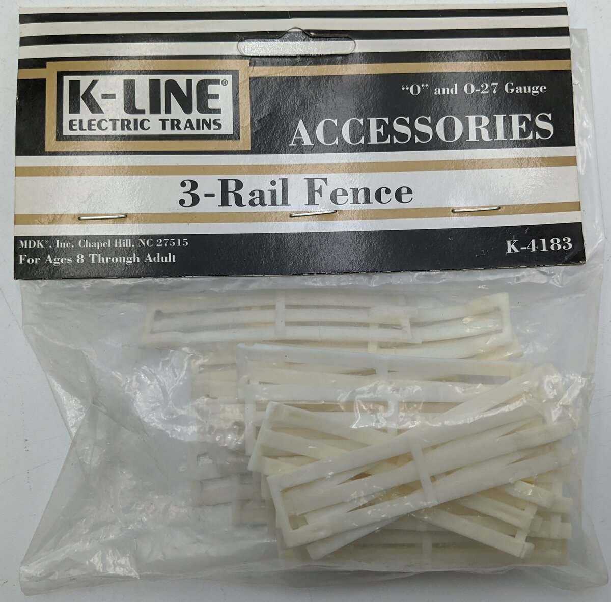 K-Line K-4183 O Scale White Plastic 3 Rail Fences (Bag of 25)