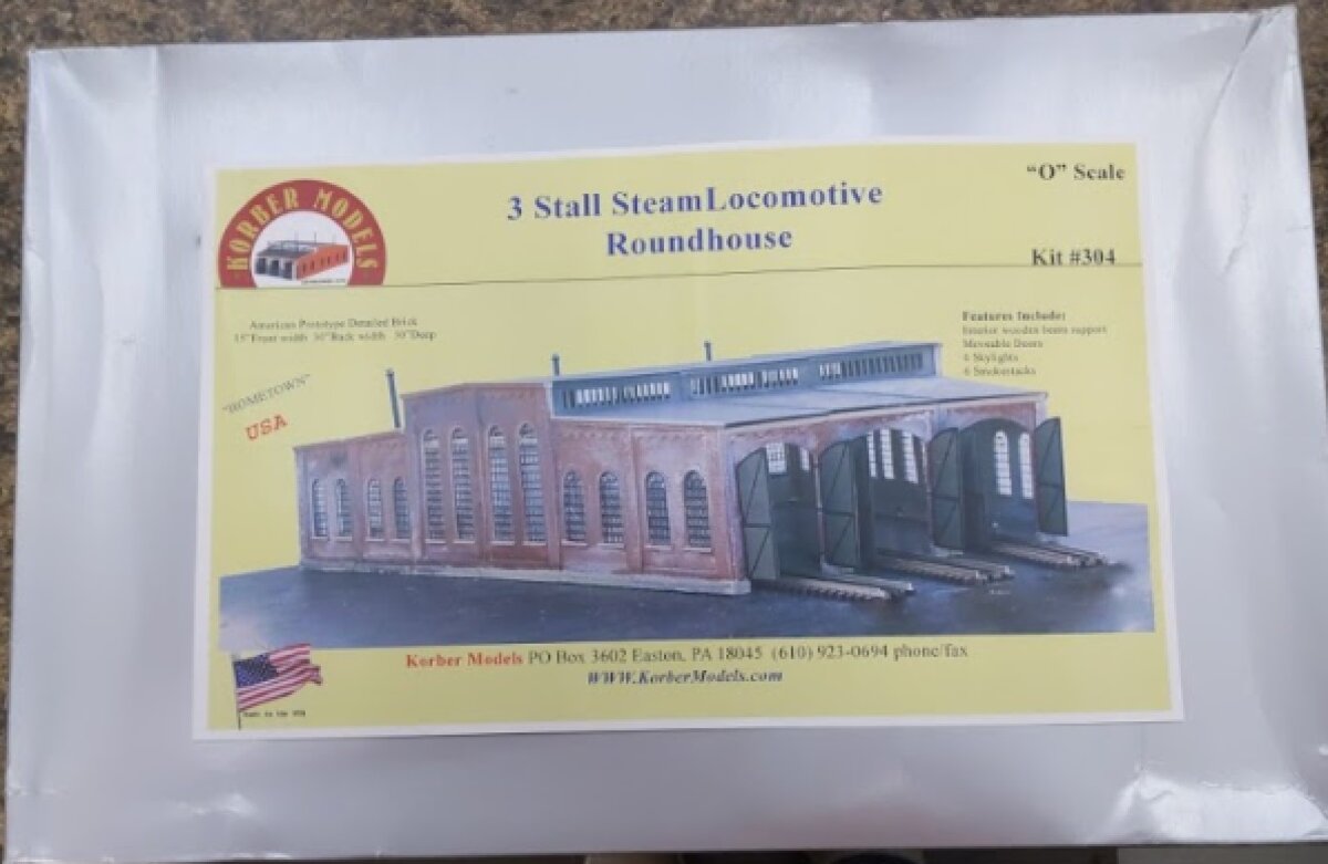 Korber 304 O 3-Stall Locomotive Roundhouse Kit