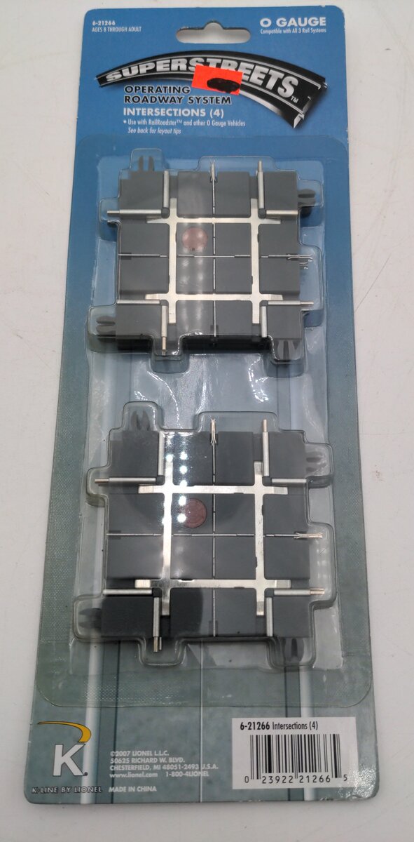 Lionel 6-21266 O SuperStreets Intersection (Pack of 4)