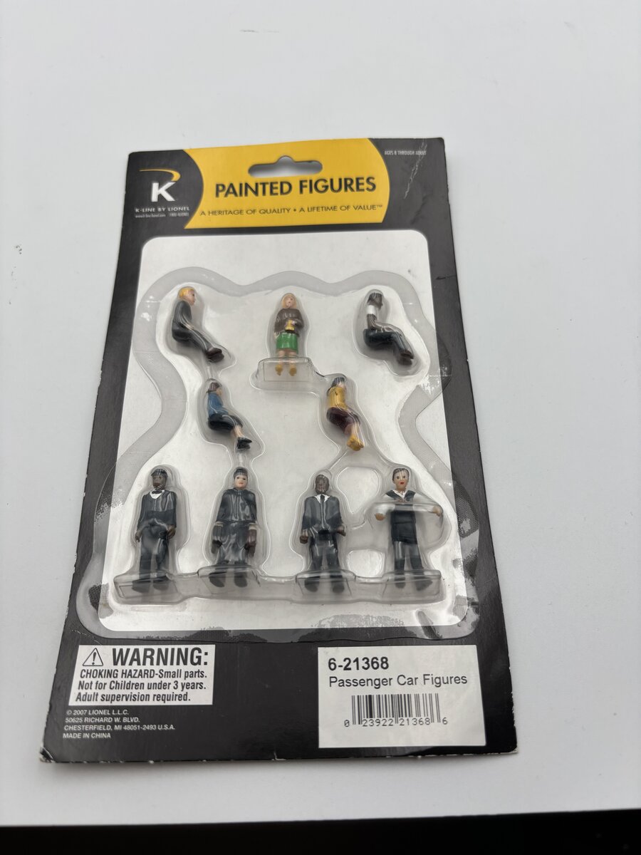 Lionel 6-21368 O Passenger Car Figures (Set of 9)