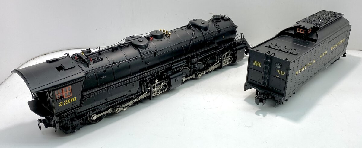 Lionel 6-28085 O Gauge N&W 2-8-8-2 Y6B Mallet Steam Locomotive & Tender #2200 LN/Box