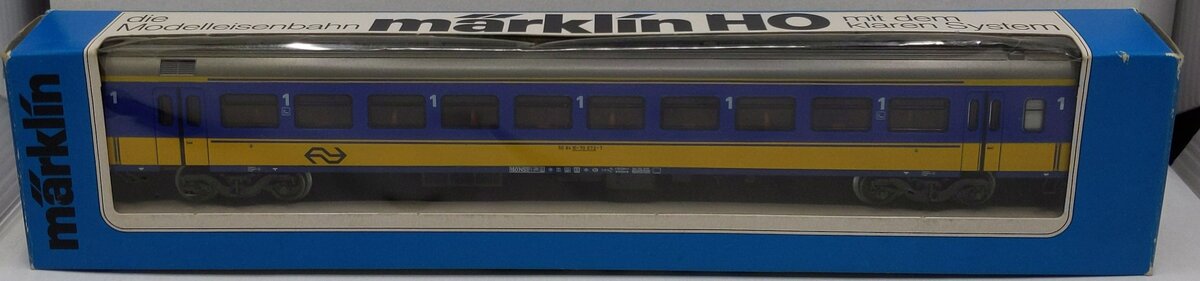 Marklin 4164 HO 1nd Class Intercity Passenger Car W/ Interior #50 84 10-70 672-7