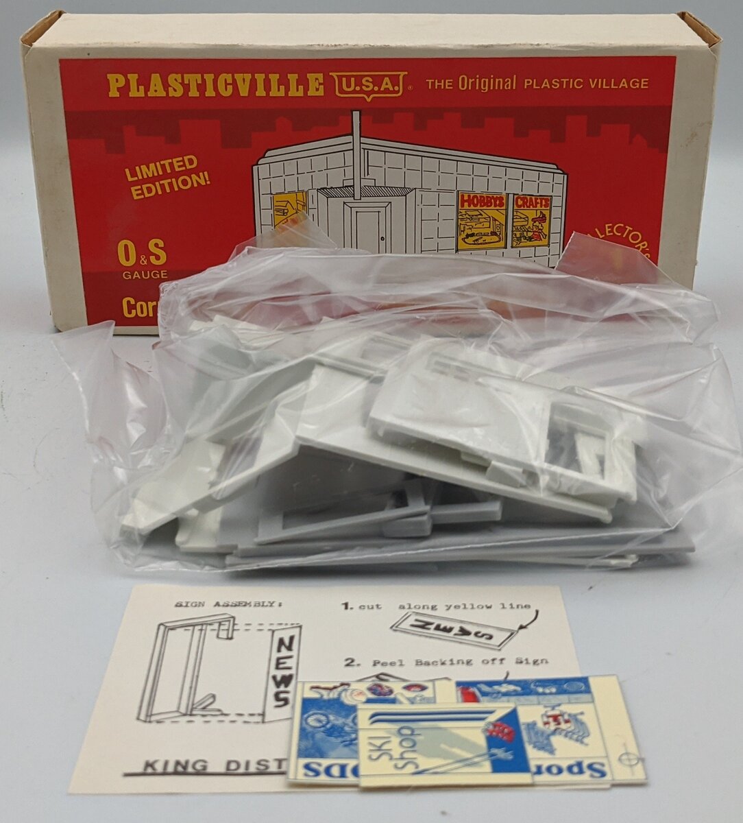 Plasticville 0200 Plastic Village Sport Shop Kit