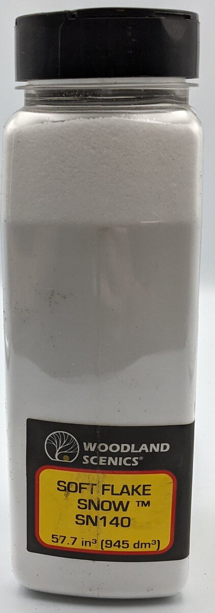 Woodland Scenics SN140 Snow Soft Flake 32 Oz. Shaker