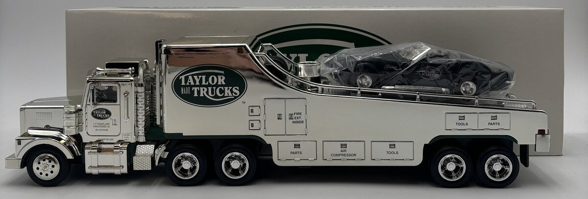 TMT 18217 Toy Truck Collector Car Carrier Truck Sampler