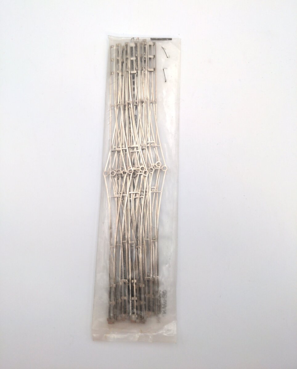 Marklin 7013 HO Catenary Contact (Pack of 20)