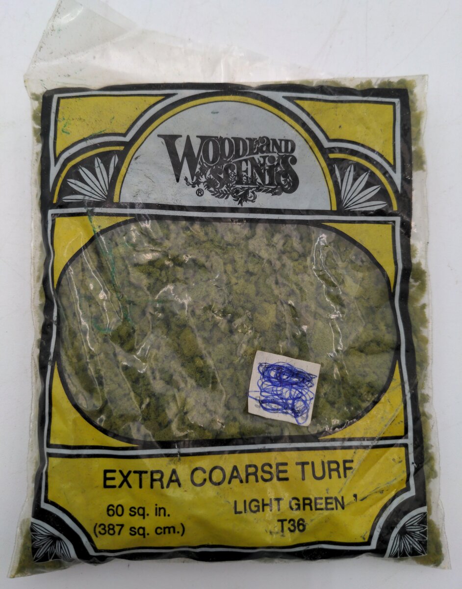 Woodland Scenics T36 60 sq. in. Light Green Grass Extra Coarse Turf Bag