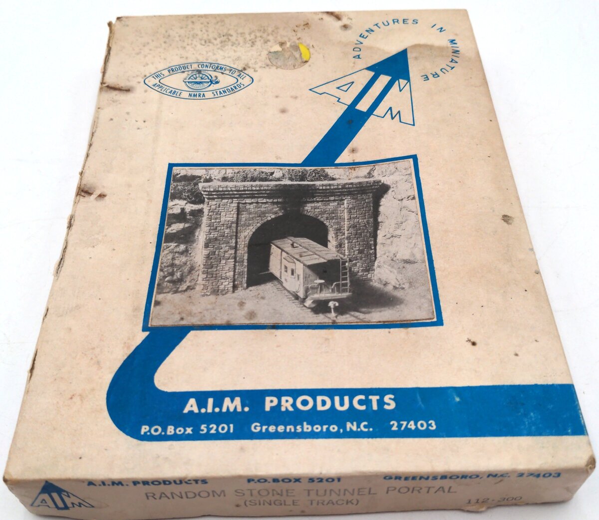 AIM 112 HO Tunnel Portal Random Stone Single Track