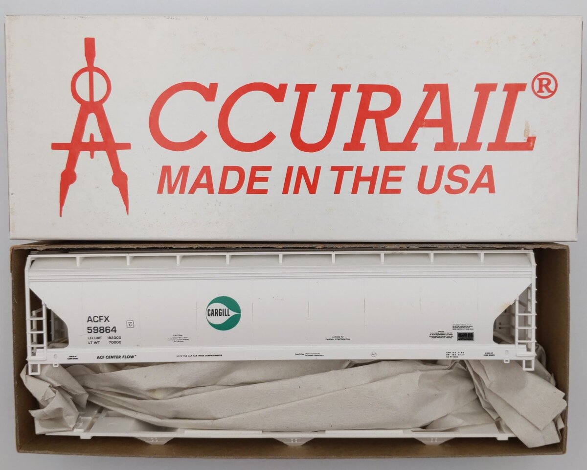Accurail 2065 Cargill 3-Bay Hopper & MILW Rd. Boxcar Kit