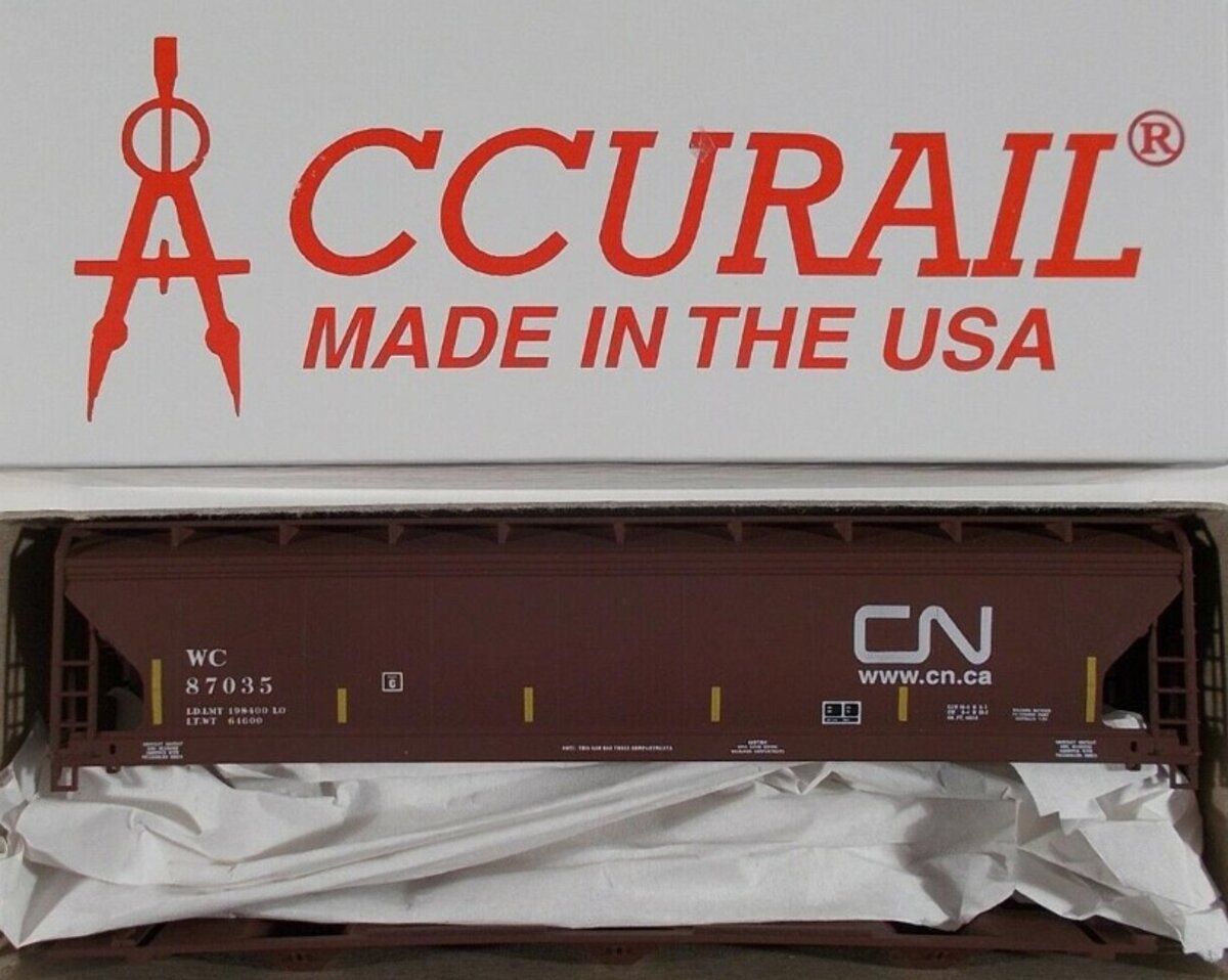 Accurail 2079 HO Wisc. Central/Canadian National 3-Bay ACF Covered Hopper #87035