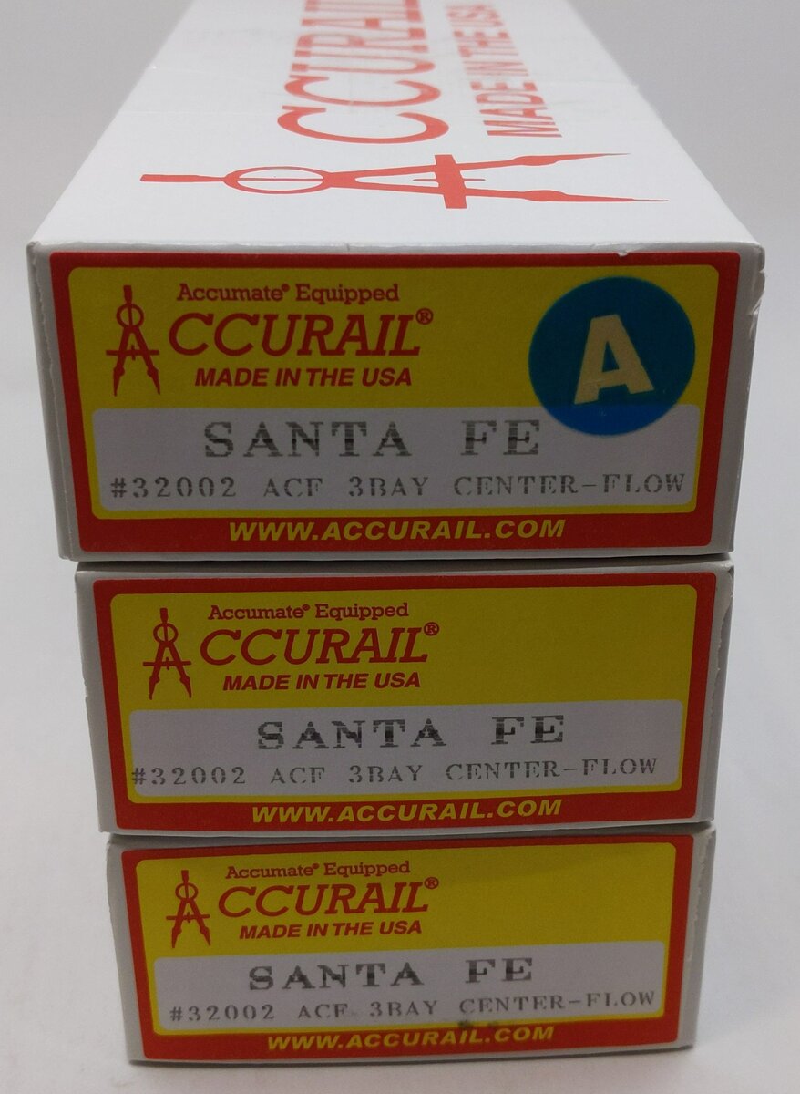 Accurail 32002 HO Santa Fe ACF 3-Bay Center Flow Hopper Kit 3 pk