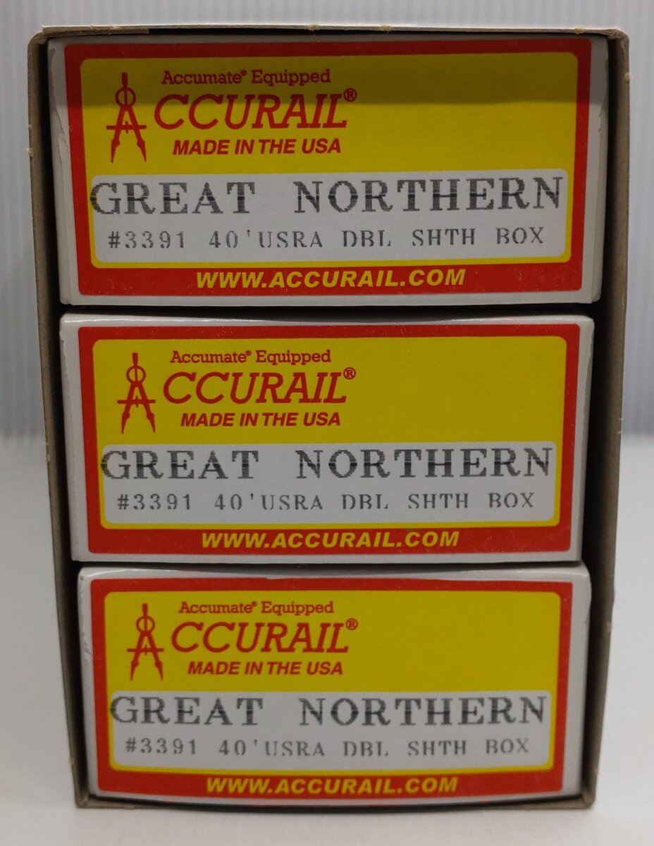 Accurail 3391 HO Scale Great Northern 40' USRA Double Door (Set of 3)