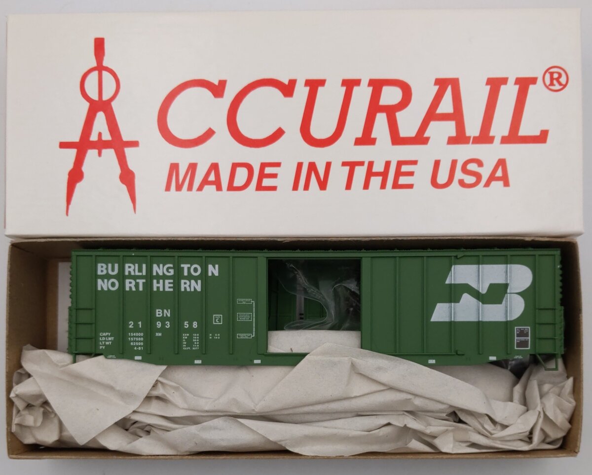 Accurail 3393 HO Burlington Northern 50' Post Boxcar Kit