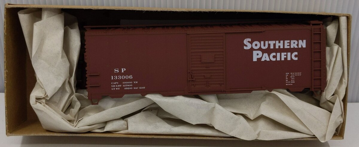 Accurail 3507 HO Scale Southern Pacific AAR 40' Steel Boxcar Kit Road #: 133006