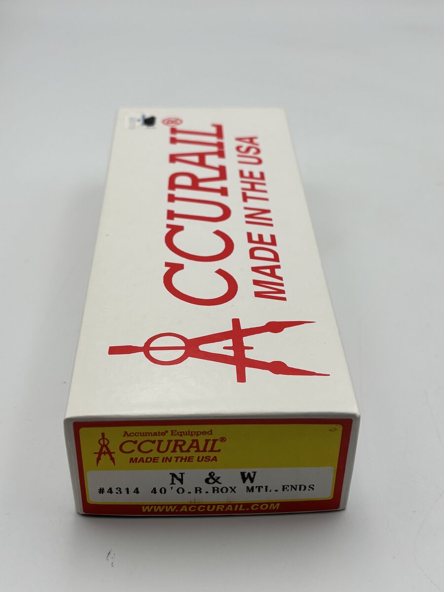 Accurail 4314 HO Norfolk and Western 40' Outside Braced Boxcar with Metal Ends
