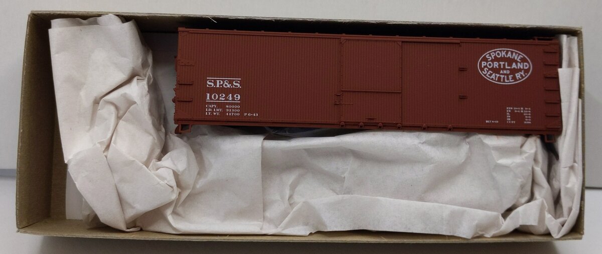 Accurail 4624 HO Spokane, Portland, and Seattle Railway 40' USRA Double Sheath