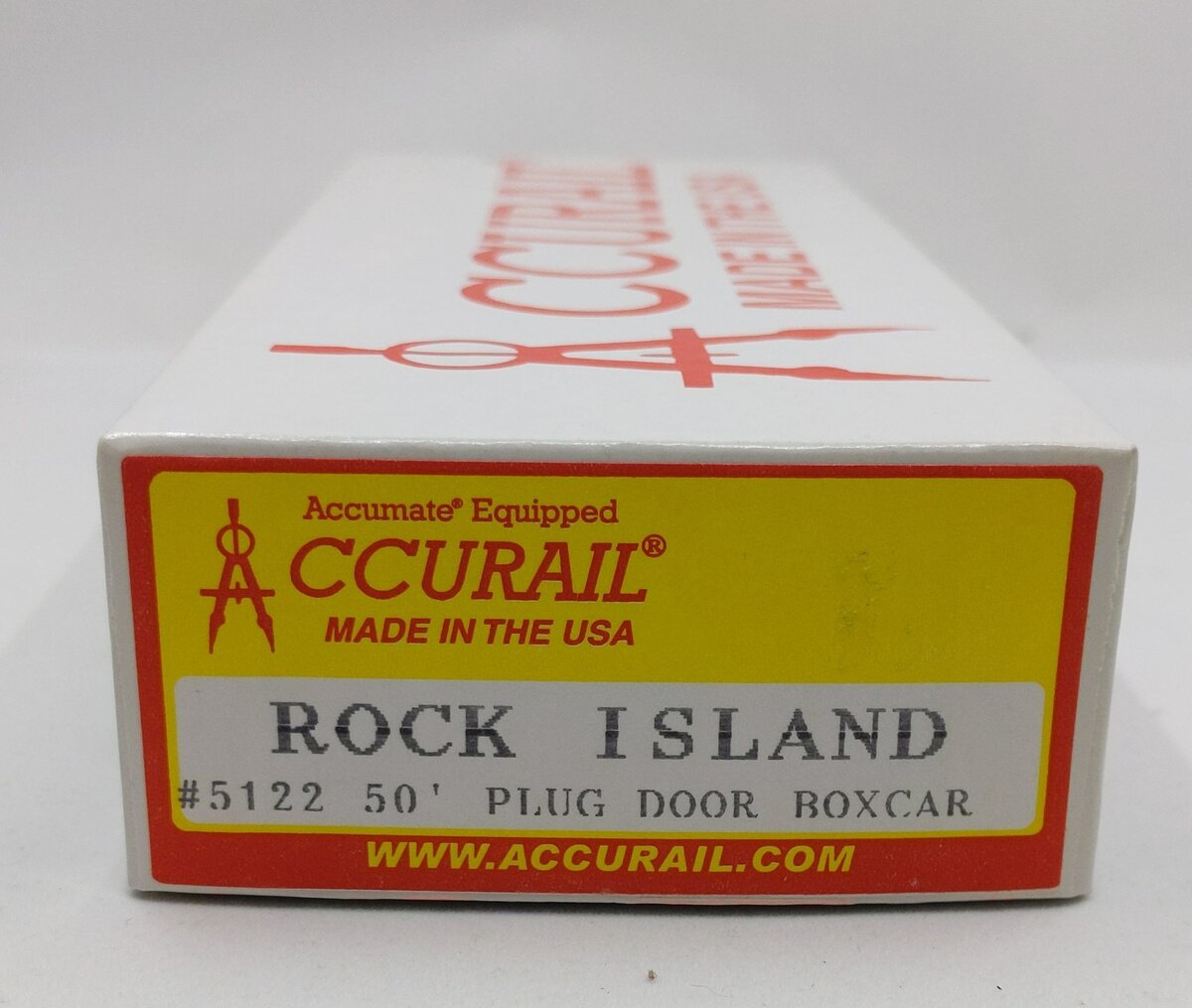 Accurail 5122 HO Scale Rock Island 50' Plug Door Boxcar-Soft Touch Building Kit