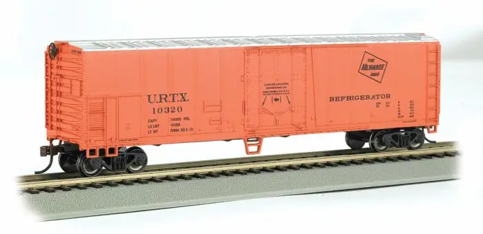 Bachmann 17917 HO Milwaukee Road 50' Steel Mechanical Reefer #10320