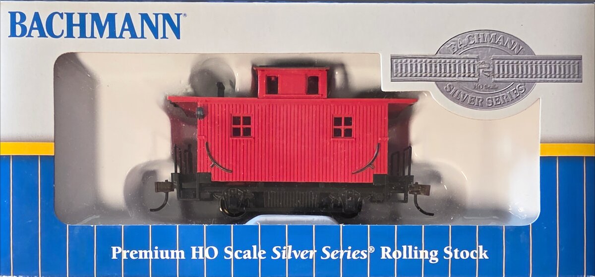 Bachmann 18449 HO Scale Unlettered Wood 4-Wheel Bobber Caboose (Red) LN/Box