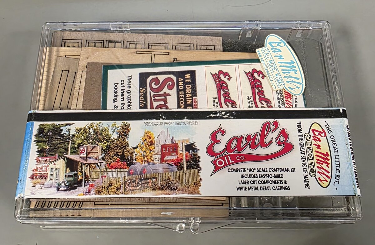 Bar Mills 802 Scale Earl's Oil Laser-Cut Building Kit