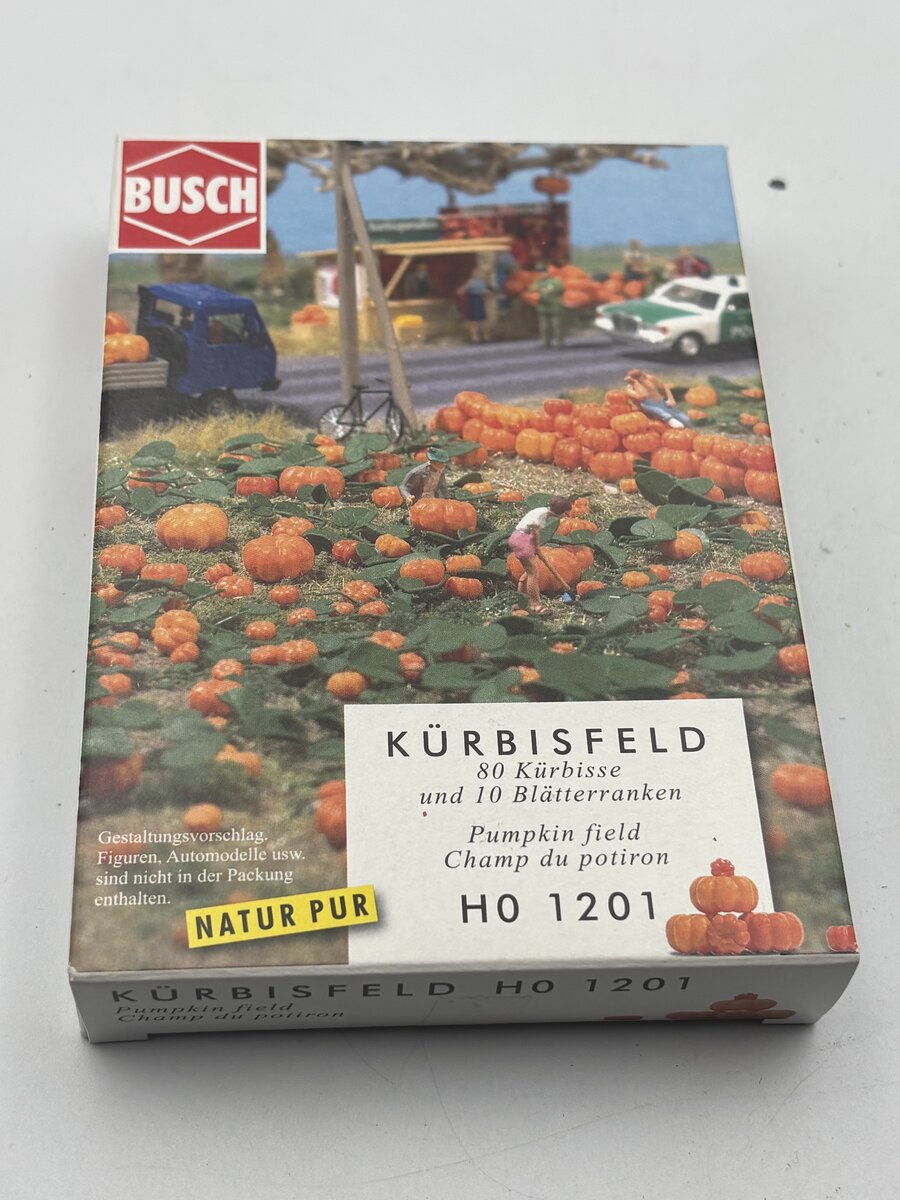 Busch 1201 HO Scale Pumpkin Field