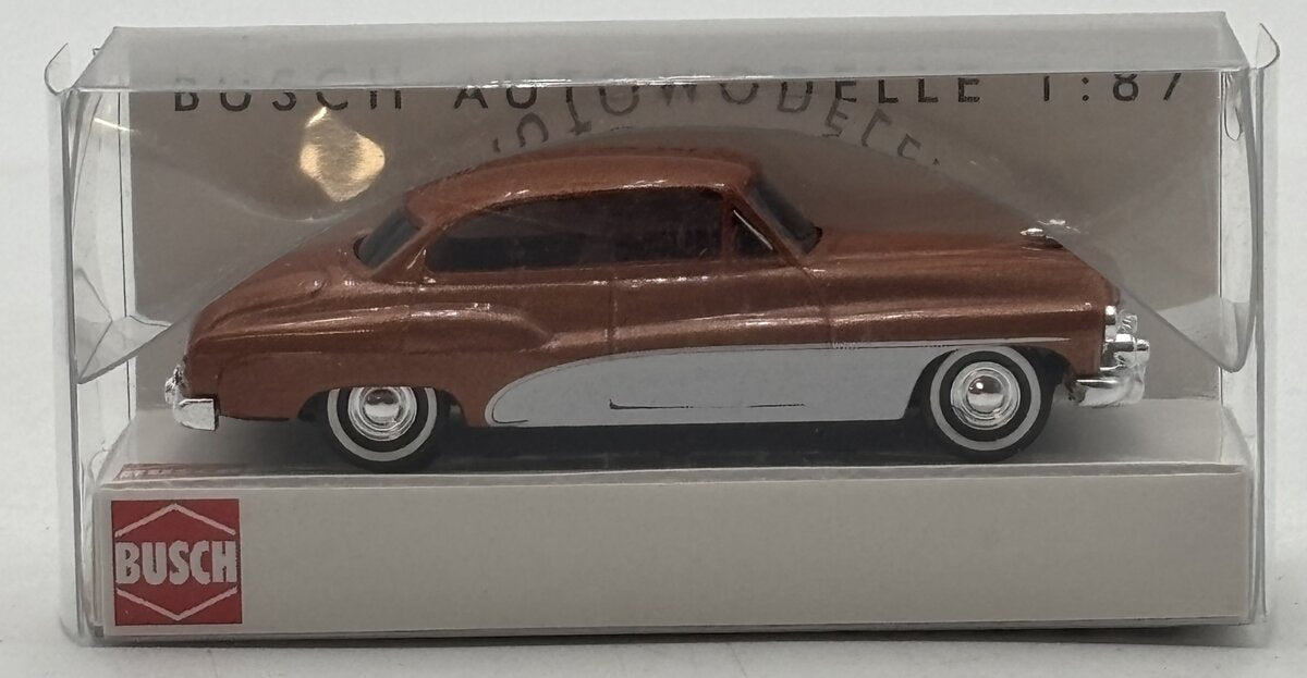 Busch 44720 1:87 Copper/White 1950 Buick Deluxe