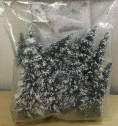 Busch 6465 Winter Set Include 10 Christmas Tree / Snowman / Aviary & Snow Powder