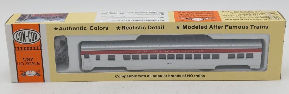 Con-Cor 0001-000918 HO Silver Southern Pacific 72' Passenger Car Coach Kit