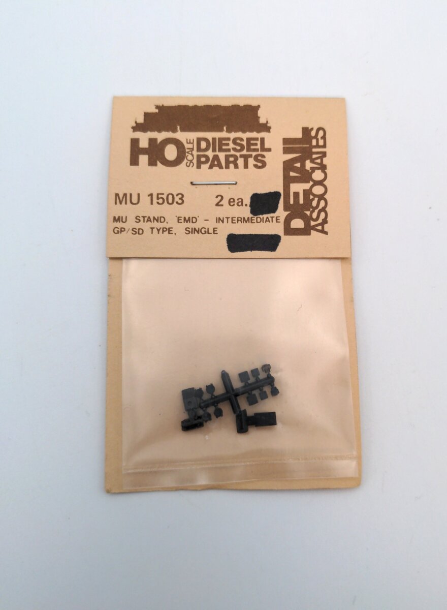 Detail Associates 1503 HO MU Stand 'EMD' - Intermediate GP/SD Type, Single
