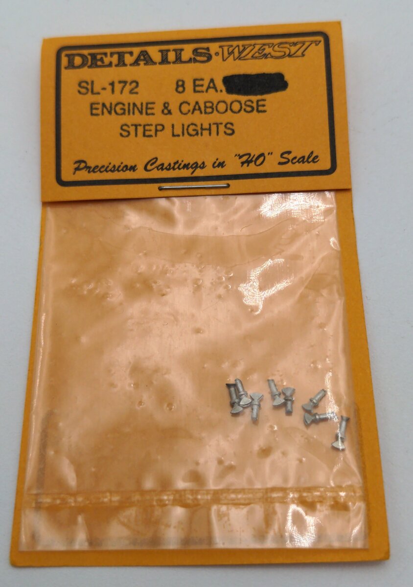 Details West SL-172 HO Scale Engine & Caboose Step Lights (Pack of 8)