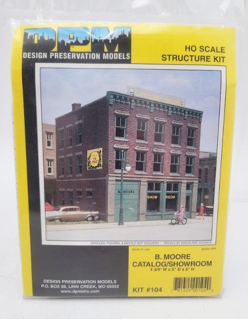 DPM 10400 HO Scale B Moore Catalog / Show Room Building Plastic Kit