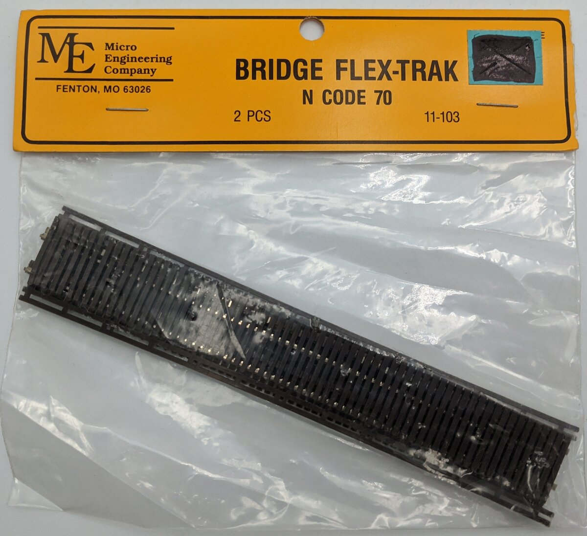 Micro Engineering 11-103 HO Code 70 36" Non-Weathered Bridge Flex-Track