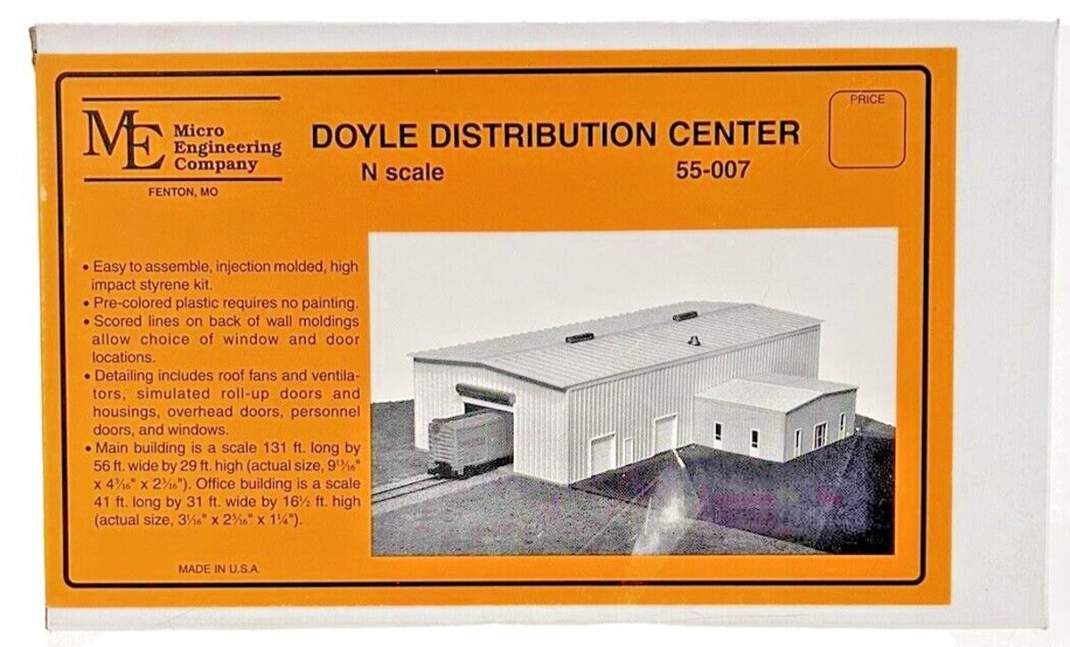 Micro Engineering 55-007 N Scale Doyle Distribution Center Kit
