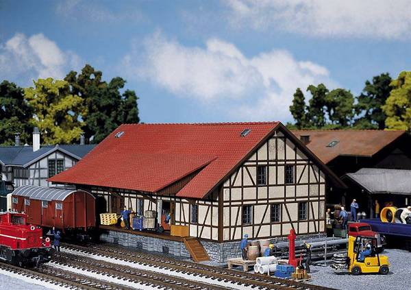 Faller 120158 HO Scale Magazyn Towarowy (Storefront) Model Building Kit