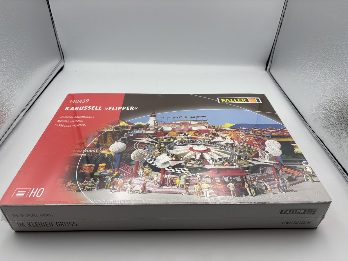 Faller 140439 HO Flipper Roundabout Carnival Kit