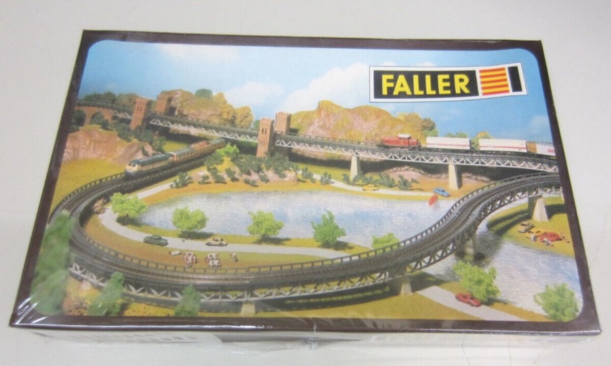 Faller 2909 Z Scale Pieces Graduated Stone Pier (Set of 22)