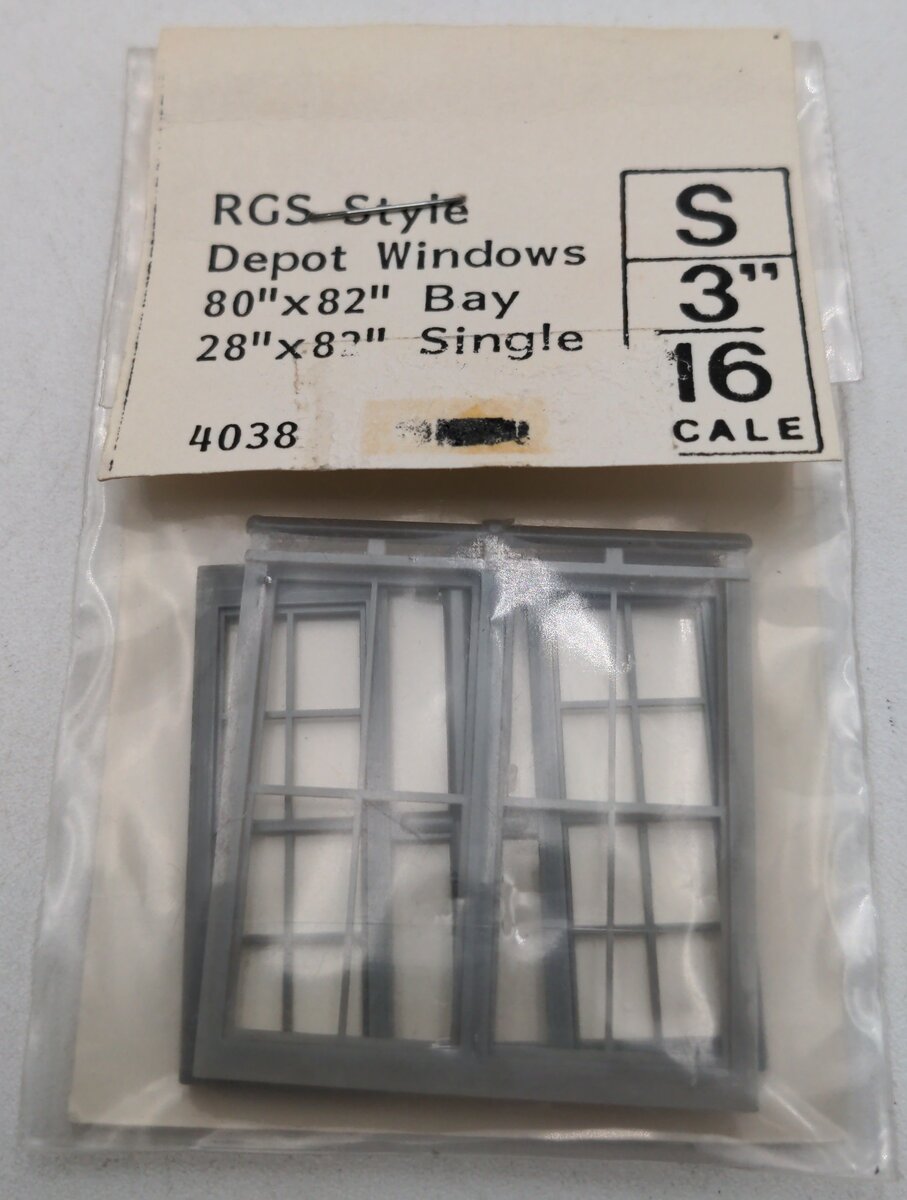Grandt Line 4038 S Rio Grande Southern-Style Window Set