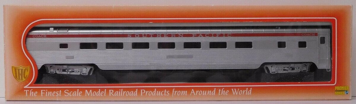 IHC 47951 HO Scale Southern Pacific Corrugated Side Passenger Coach Car
